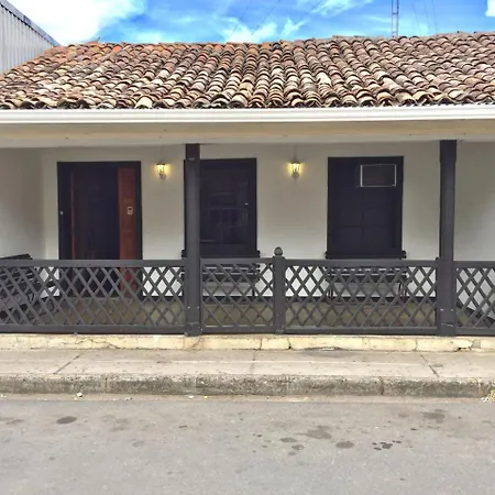 Casa Manzu Hostel